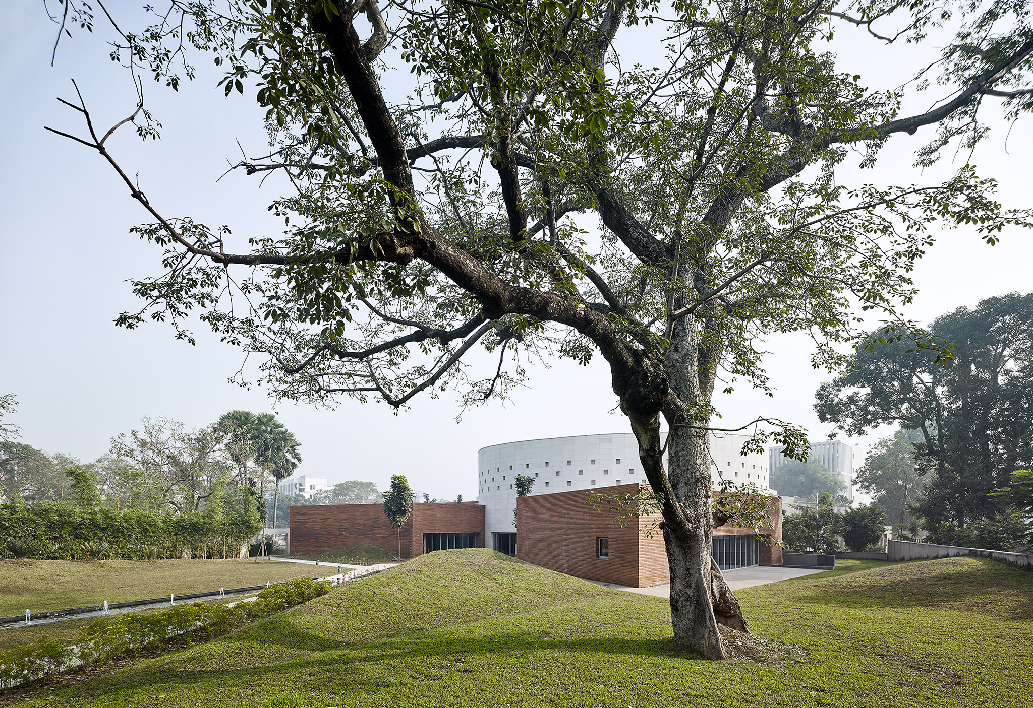 Bihar Museum / Maki and Associates + Opolis